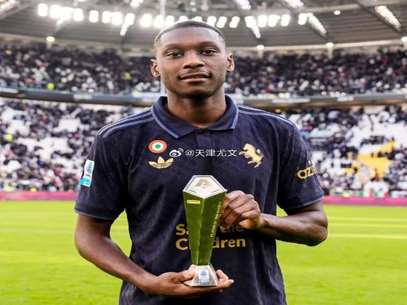 官方:穆阿尼因下巴受伤退出法国本期名单,补招托万递补